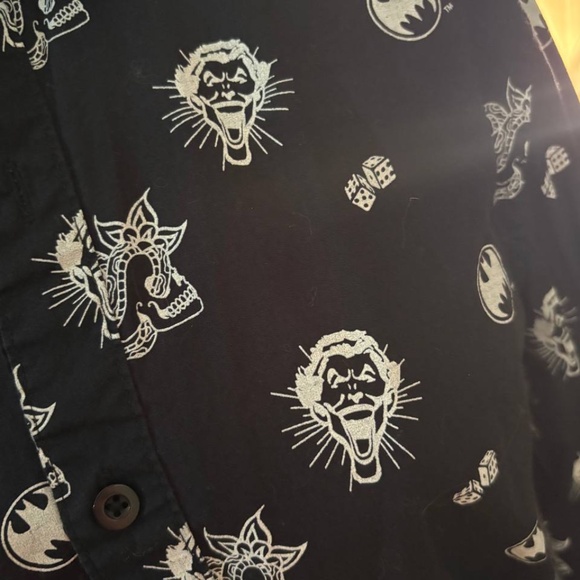 Sinsay x Batman Men’s & Woman Shirt – Joker Print – Size XS (Slim Fit) - Picture 5 of 5